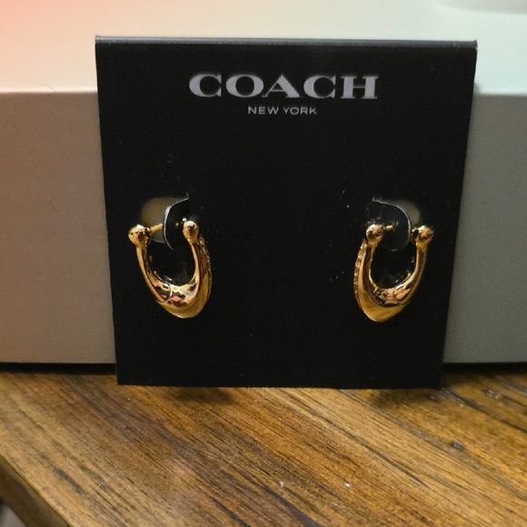 Coach PAVE GOLD TONED EARRINGS NWT - Picture 1 of 8